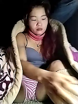 lylylove online show from December 21, 2025, 8:09 pm