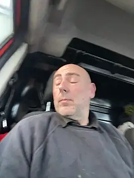 Richmcgee online show from March 30, 2026, 6:48 am