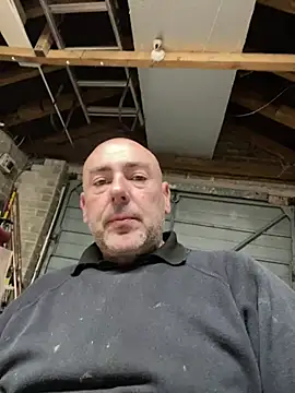 Richmcgee online show from April 14, 2026, 7:19 pm