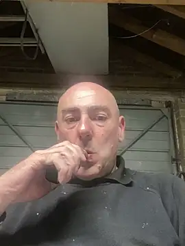 Richmcgee online show from March 3, 2026, 8:27 pm