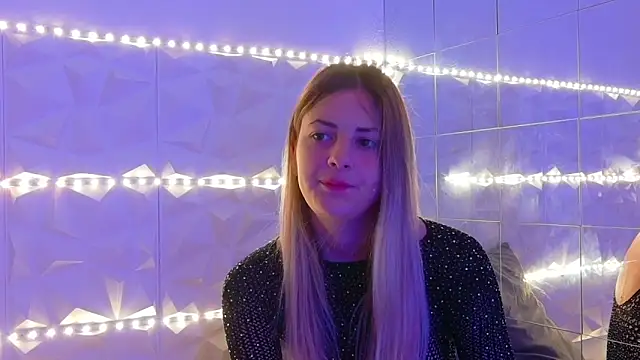 Aishha  online show from October 3, 2025, 5:20 am