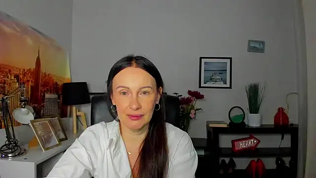 Velvet Jasmine online show from October 1, 2025, 5:23 am