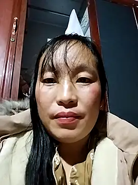 miss-su online show from November 11, 2025, 12:22 pm