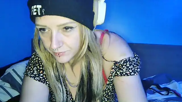 cutiekayls online show from July 25, 2026, 9:50 am