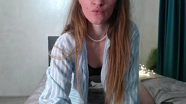 Liltightbabe online show from October 18, 2025, 2:30 pm