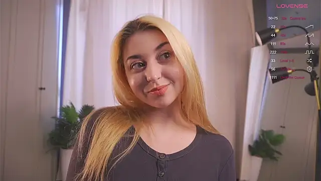 dreamhannah online show from October 18, 2025, 10:17 am