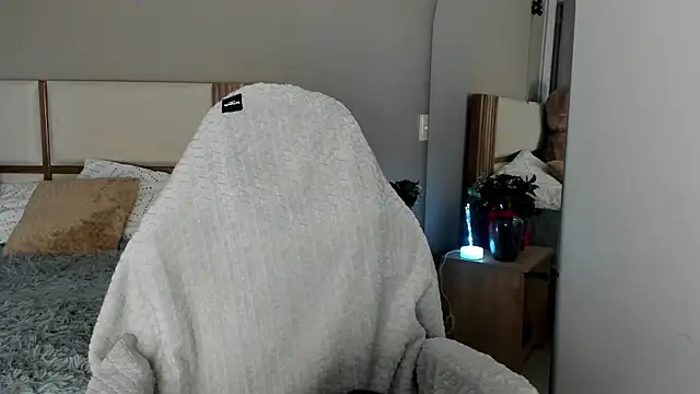 EmystarX online show from February 25, 2026, 11:37 pm