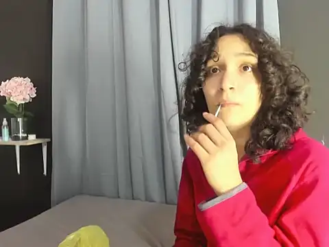 TeensNews18 online show from November 26, 2025, 7:25 pm