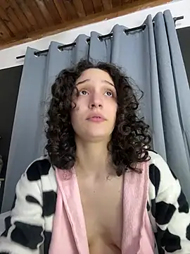 TeensNews18 online show from February 10, 2026, 11:15 pm