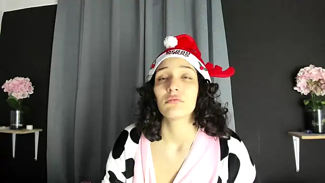 TeensNews18 online show from December 19, 2025, 11:45 am