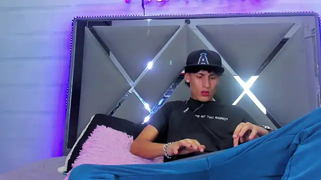 Just18Jake online show from September 17, 2025, 8:55 pm