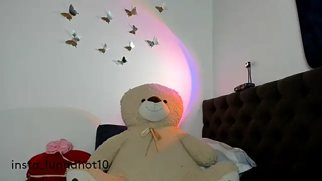 natyhot20 online show from February 8, 2026, 4:32 am