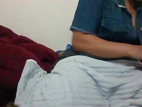 Snapshot of Mainay0033 chatting on September 30, 2025, 1:06 pm Mainay0033 online show from September 30, 2025, 1:06 pm