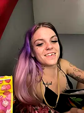 Snapshot of ittybittymeryssa chatting on November 18, 2025, 11:15 pm ittybittymeryssa online show from November 18, 2025, 11:15 pm