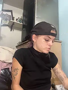 Snapshot of ittybittymeryssa chatting on December 18, 2025, 10:46 pm ittybittymeryssa online show from December 18, 2025, 10:46 pm