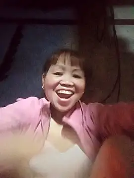  YooY  online show from November 19, 2025, 3:39 am