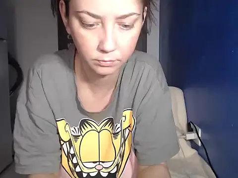 petite danielle online show from July 22, 2026, 3:08 am