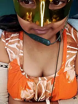 mimi87hoty online show from January 12, 2026, 10:22 am