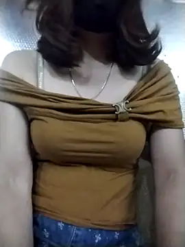 Snapshot of Candy-bae chatting on October 13, 2025, 6:37 am Candy-bae online show from October 13, 2025, 6:37 am