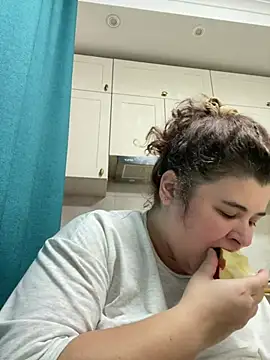 Snapshot of AliceCurlyX chatting on February 19, 2026, 5:48 am AliceCurlyX online show from February 19, 2026, 5:48 am