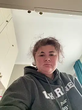 AliceCurlyX online show from December 14, 2025, 11:05 am