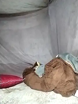 Snapshot of lusy-00 chatting on April 14, 2026, 3:00 am lusy-00 online show from April 14, 2026, 3:00 am