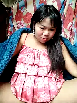 Snapshot of lusy-00 chatting on March 8, 2026, 2:15 am lusy-00 online show from March 8, 2026, 2:15 am