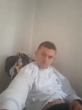 Loquendo2201 online show from September 13, 2025, 1:22 pm