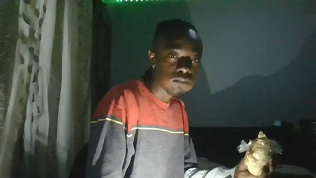 Nykho17 online show from November 3, 2025, 7:39 pm