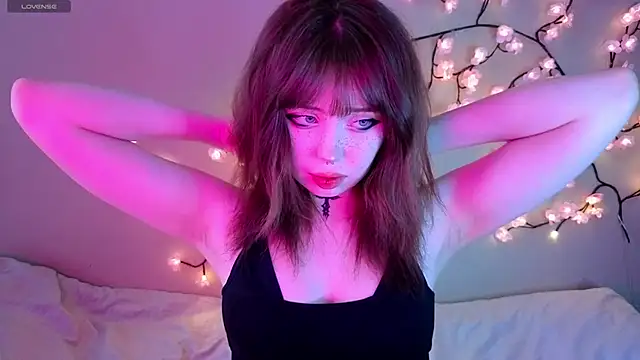 Snapshot of RileyVice chatting on February 28, 2026, 8:14 am RileyVice online show from February 28, 2026, 8:14 am