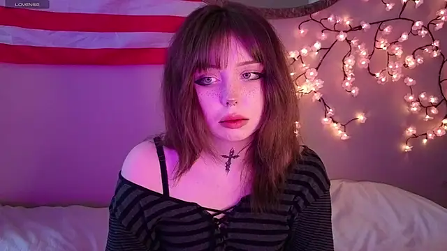 Snapshot of RileyVice chatting on March 4, 2026, 8:55 am RileyVice online show from March 4, 2026, 8:55 am