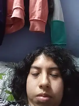 Snapshot of Syndel23 chatting on September 13, 2025, 5:18 am Syndel23 online show from September 13, 2025, 5:18 am