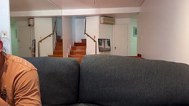 lenruy online show from February 6, 2026, 12:39 am