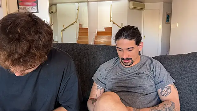 lenruy online show from October 26, 2025, 7:47 pm