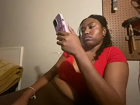 princesslivv online show from July 5, 2026, 4:19 am