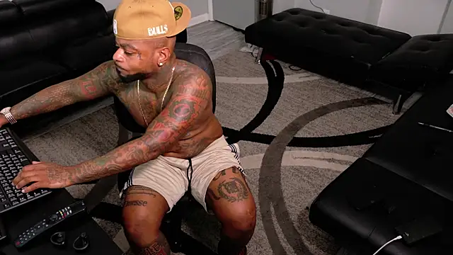 SLANGONDEMHOES online show from April 16, 2026, 7:47 pm