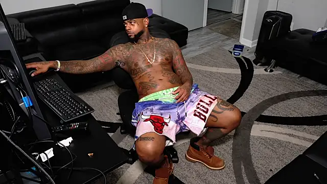 SLANGONDEMHOES online show from February 14, 2026, 9:15 pm