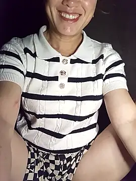 Fienjr online show from October 27, 2025, 10:54 pm