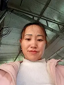 Fienjr online show from December 17, 2025, 2:27 am