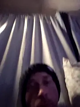 Snapshot of mresquared chatting on February 27, 2026, 5:40 am mresquared online show from February 27, 2026, 5:40 am