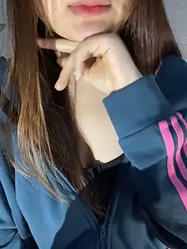 Hinne07 online show from December 22, 2025, 12:11 am