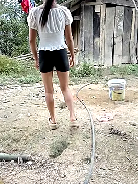 rubi bae online show from October 30, 2025, 9:18 am