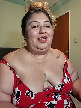 curvy diva  online show from March 6, 2026, 2:17 am