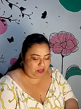 curvy diva  online show from January 16, 2026, 10:19 am