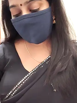 saritha29 online show from December 20, 2025, 4:43 pm