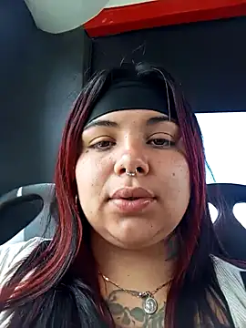 Snapshot of snow_belle chatting on October 5, 2025, 6:31 pm snow belle online show from October 5, 2025, 6:31 pm