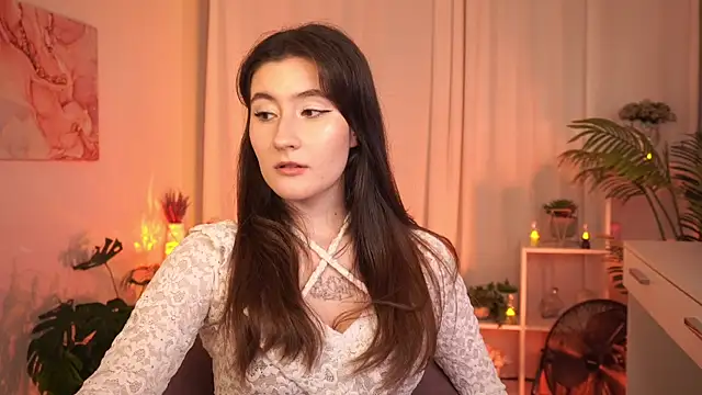 MayShawty online show from June 24, 2026, 1:43 pm