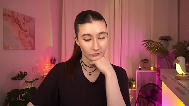 MayShawty online show from June 23, 2026, 1:09 pm