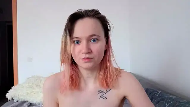 Snapshot of Ericha_Stone chatting on May 30, 2026, 2:07 am Ericha Stone online show from May 30, 2026, 2:07 am