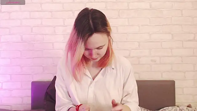 Ericha Stone online show from March 27, 2026, 1:58 am